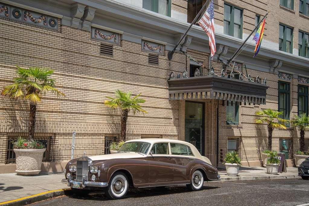Hotel Deluxe Portland Bagian luar foto