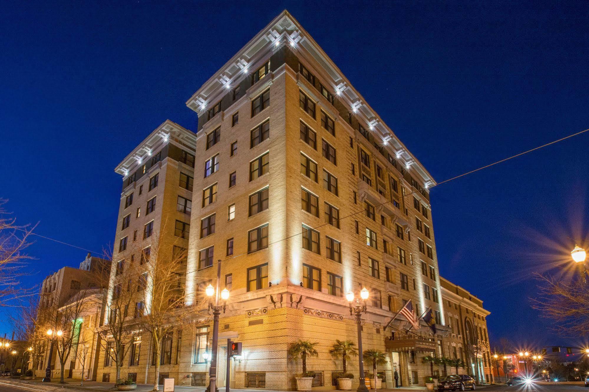 Hotel Deluxe Portland Bagian luar foto